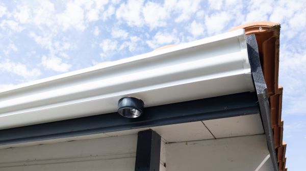 Cost of Seamless Gutters Installation in Cordova