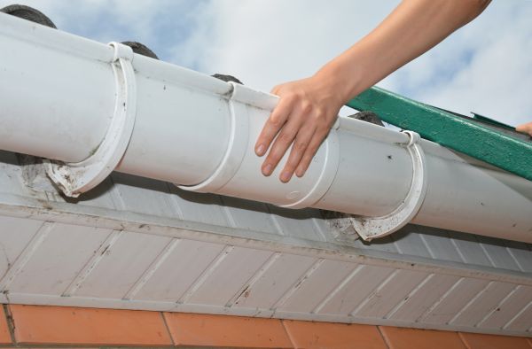 Cost of Barn Gutter Installation in Cordova