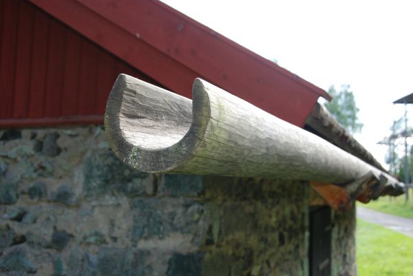 Cost of Wooden Gutter Repair in Cordova