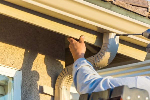 Cost of Aluminum Rain Gutter Service in Cordova